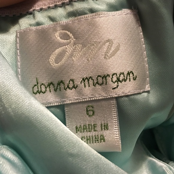 Dress - Picture 4 of 4