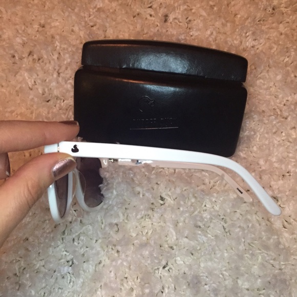 White Plastic Frames - Picture 2 of 3