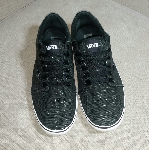 VANS SHOES WMNS SIZE:9