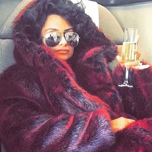 Meet your Posher, China