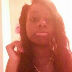 Meet your Posher, Ayanna