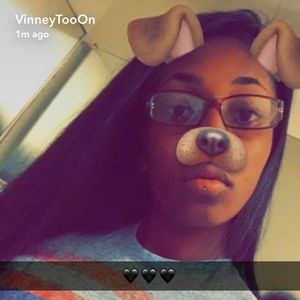 Meet your Posher, Lishrae