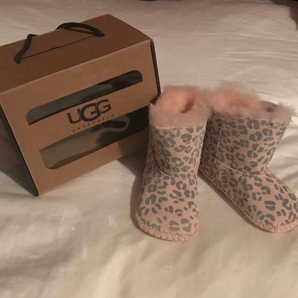 New girls UGGs