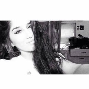 Meet your Posher, Layla