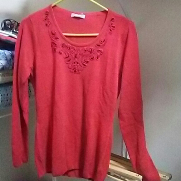 BNWT! Laura Scott embellished red soft seeater - Picture 1 of 3