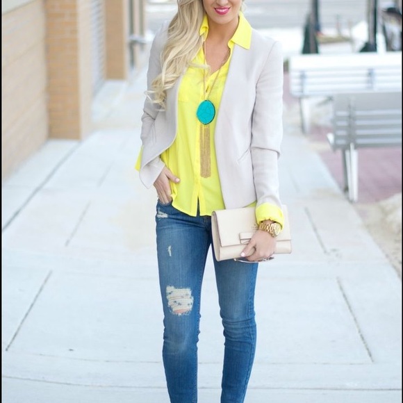 Yellow blouse - Picture 2 of 4