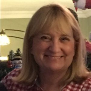 Meet your Posher, Deborah