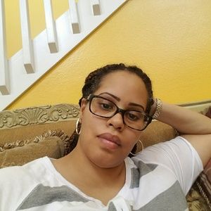 Meet your Posher, Camille