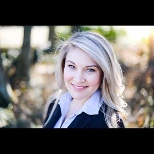 Meet your Posher, Cara