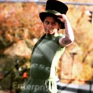 Meet your Posher, Carlos