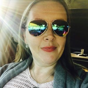 Meet your Posher, Candice