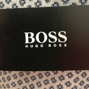 Hugo boss men shirt Large NWT