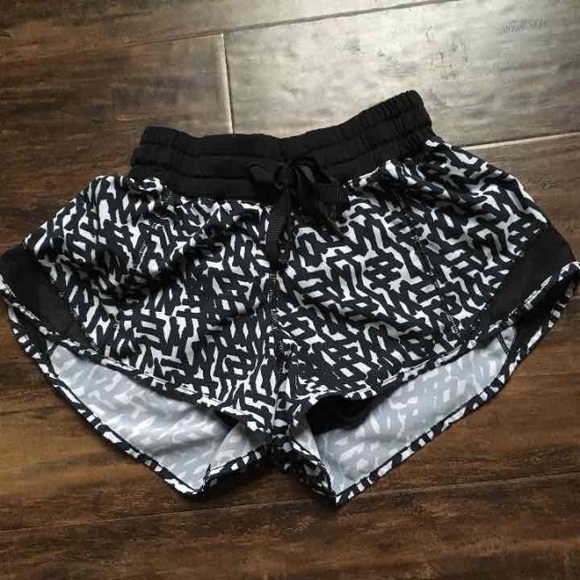 Lululemon hotty hot shorts