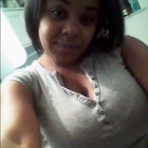 Meet your Posher, Dominique