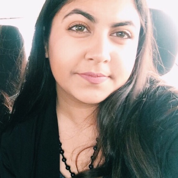 Meet your Posher, Amna