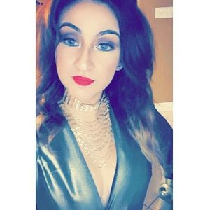 Meet your Posher, Georgeann