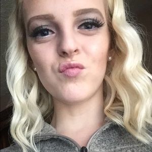 Meet your Posher, Anna