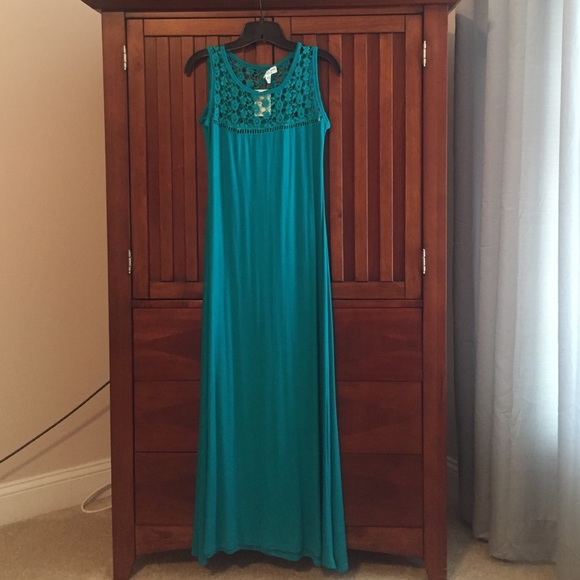 Studio West Dresses & Skirts - πΈHPπΈ π Studio West Maxi Dress Studio West Dresses & Skirts - πΈHPπΈ π Studio West Maxi Dress