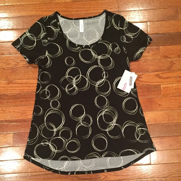 LulaRoe Classic Tee