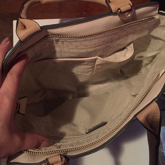 Call It Spring handbag - Picture 3 of 3