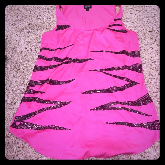 Top - Picture 1 of 1