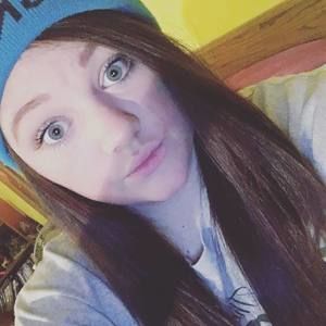 Meet your Posher, Michaela