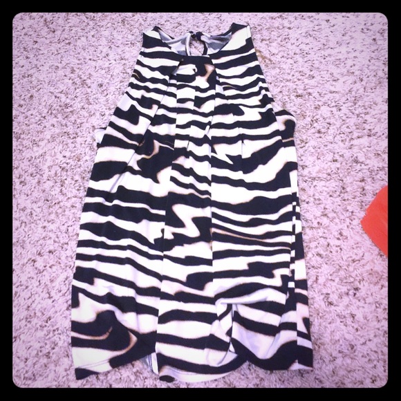 Top - Picture 1 of 1