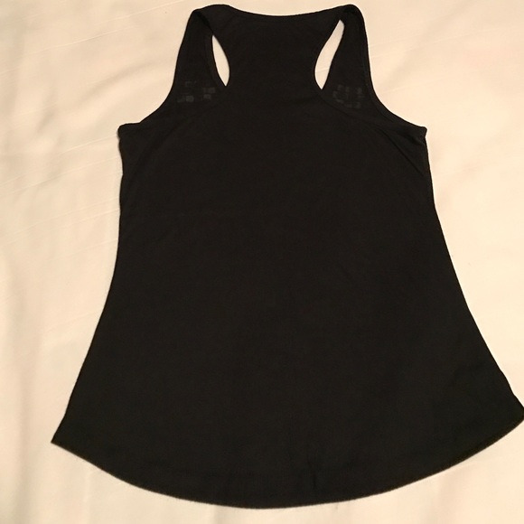 Studded Flag Skull Tank - Picture 2 of 3