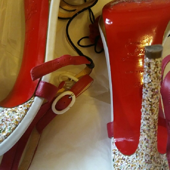 Red bottoms - Picture 2 of 4