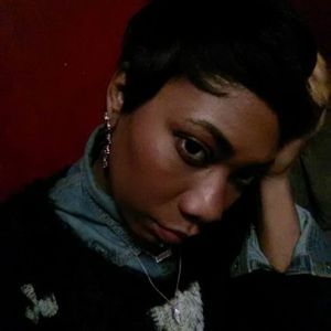 Meet your Posher, Alicia