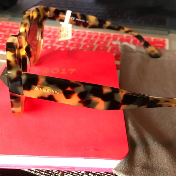 Authentic VALENTINO SUNGLASSES 💜 - Picture 2 of 4