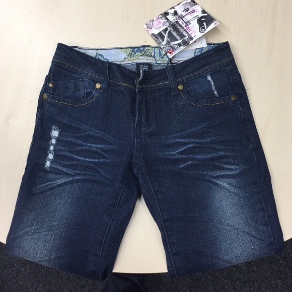 Designer Jeans - Picture 3 of 4