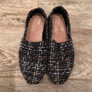 Toms Tweed Flats. Never been worn.