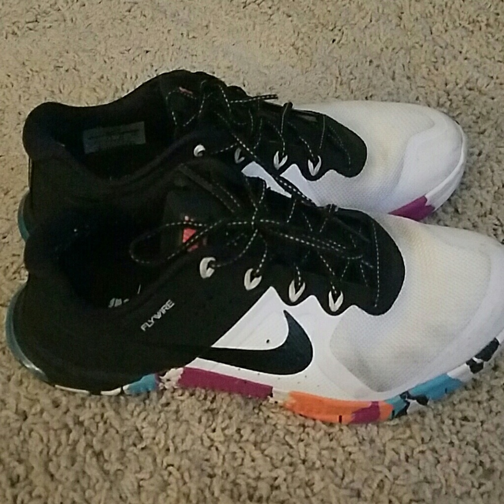 Metcon (priced together) - Picture 3 of 7