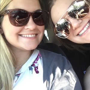 Meet your Posher, Brianne