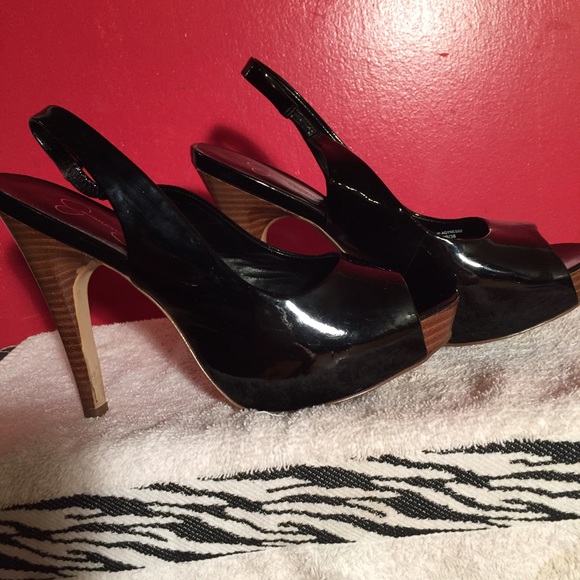 Adorable👠 Heels - Picture 3 of 4