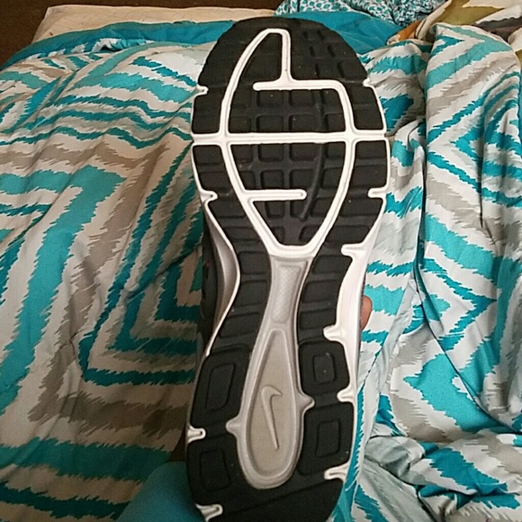Nikes - Picture 3 of 3