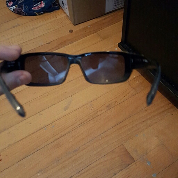 Costa sunglasses - Picture 3 of 4