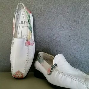 ARA WHITE LEATHER SHOES WITH FLORAL ACCENTS