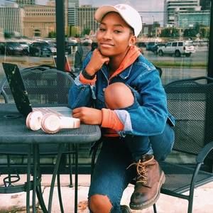 Meet your Posher, Charisma