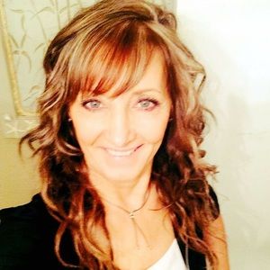 Meet your Posher, Shelly