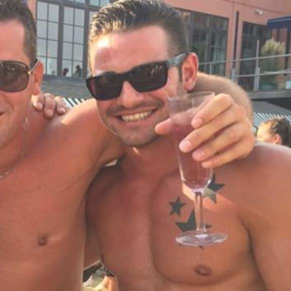 Meet your Posher, Matthew - Picture 1 of 1