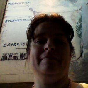 Meet your Posher, Desiree