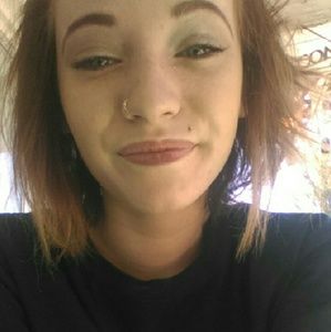 Meet your Posher, Cassandra