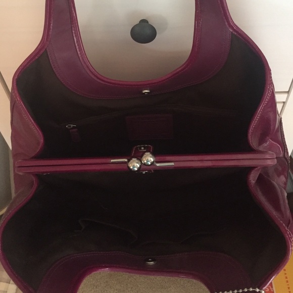 Coach purse - Picture 4 of 4