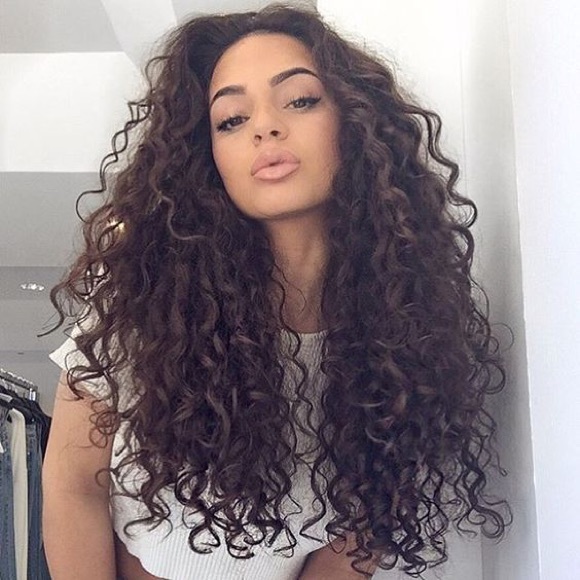 Curly Wave • 100% Human Hair Bundles
