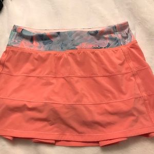 NEVER WORN Lululemon skirt