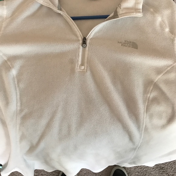 Lightweight fleece north face