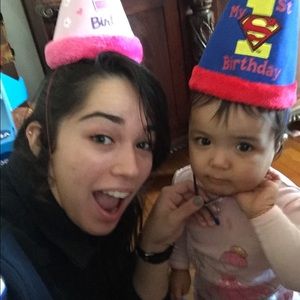 Meet your Posher, Maya