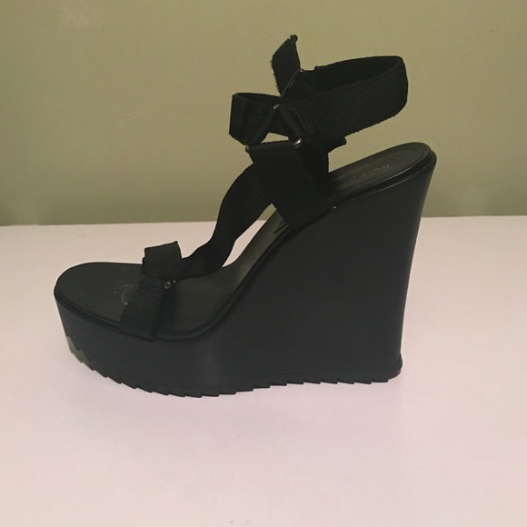 BCBGeneration Casper Nylon Platform Wedge Sandal - Picture 4 of 4